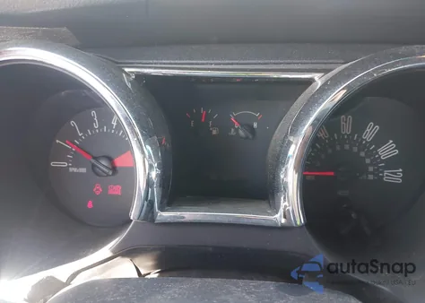 2006 Ford Mustang V6 z USA, uszkodzony, nr VIN 1ZVFT80N765121287